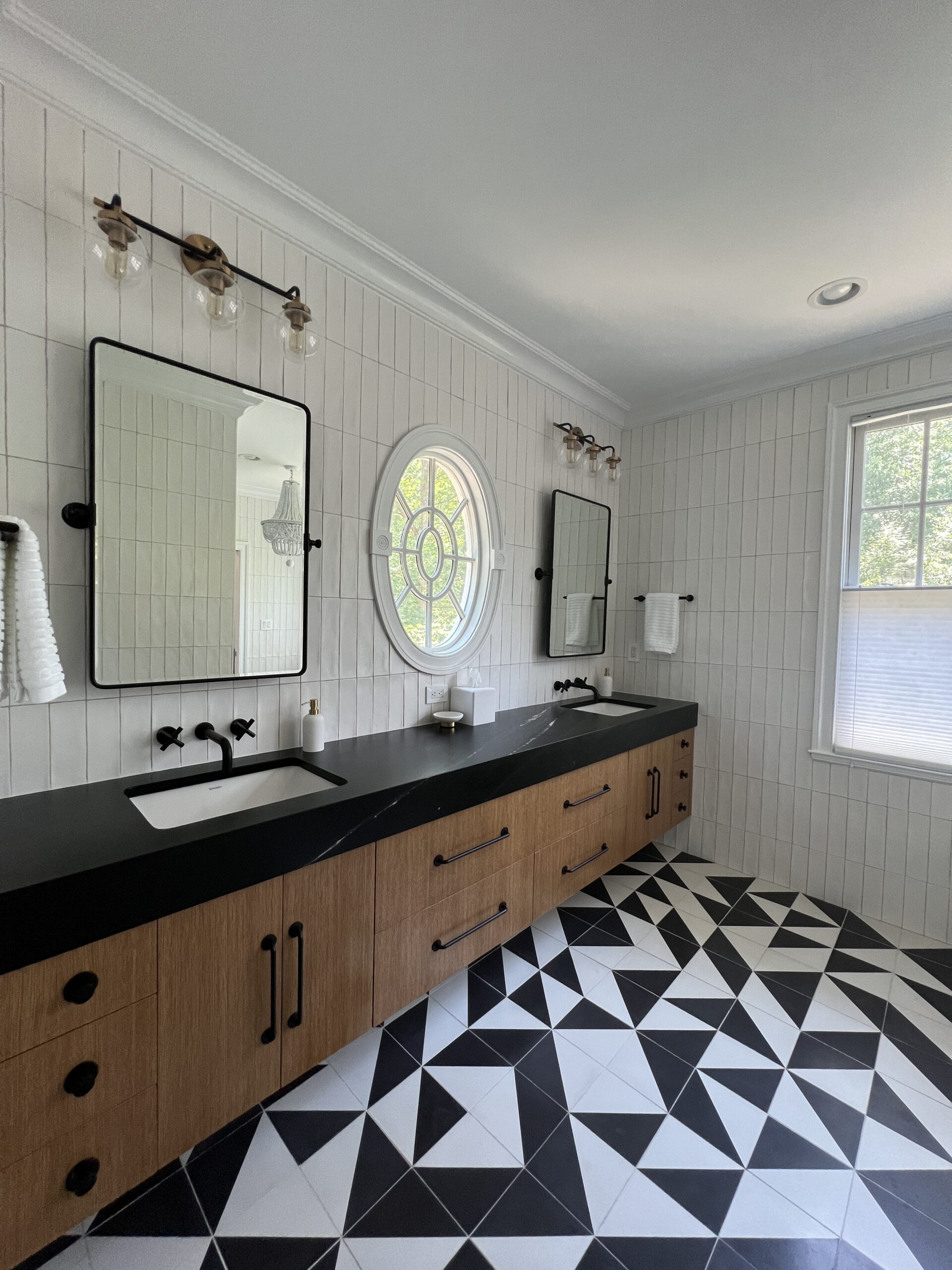 Black and White Primary Bath